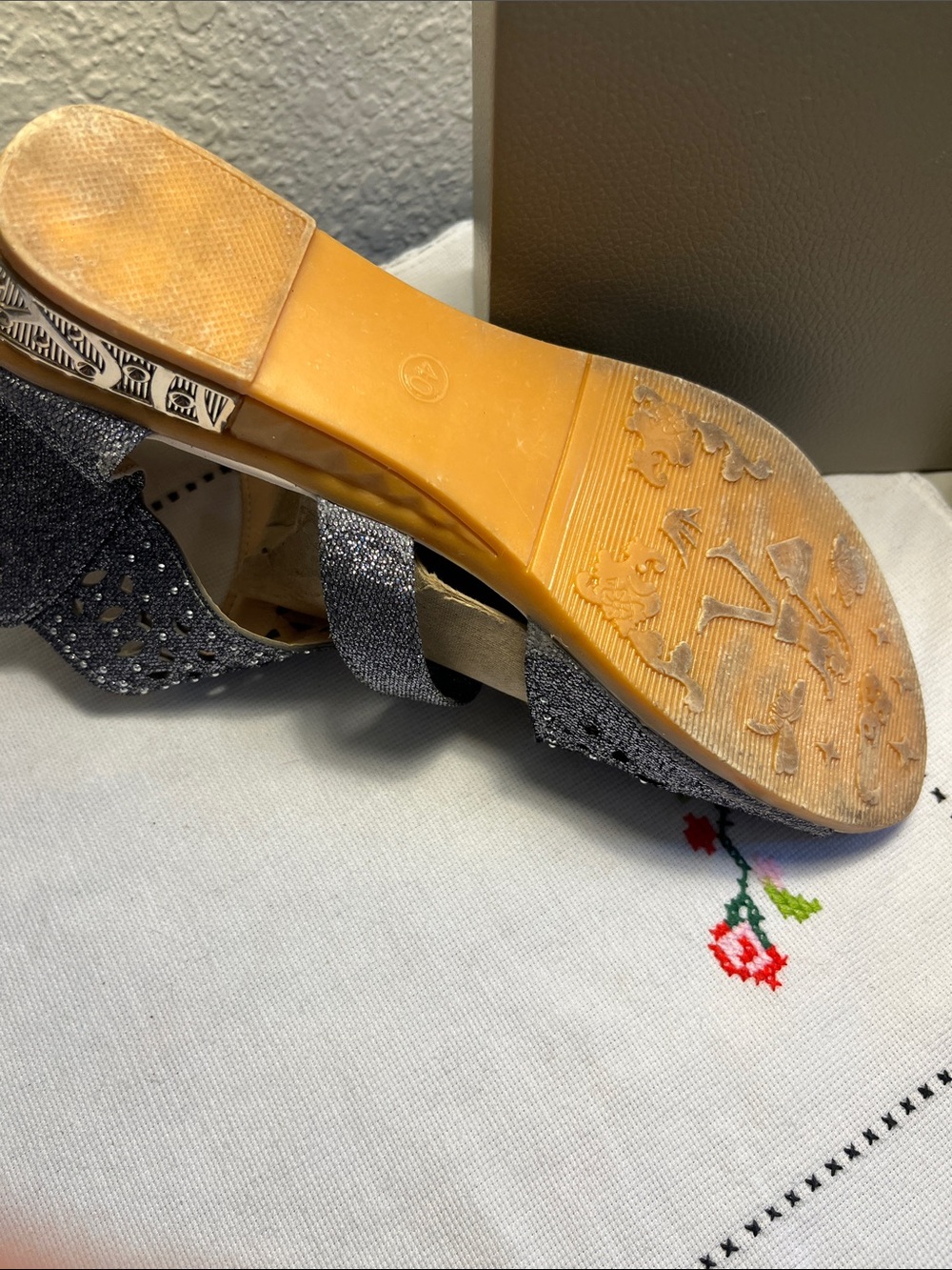 Women's Sparkle Cutout Peep-Toe Heels - silver/ blackish!! Only wore once! - Picture 2 of 3